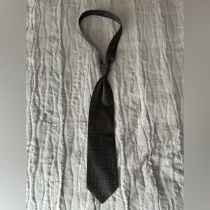 Chic Black and Gray Geometric Silk Tie.